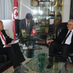 وزير الدفاع الوطني مع سفير أندونيسيا بتونس