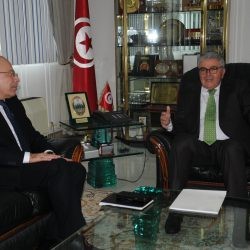 وزير الدفاع الوطني يستقبل سفير تركيا بتونس