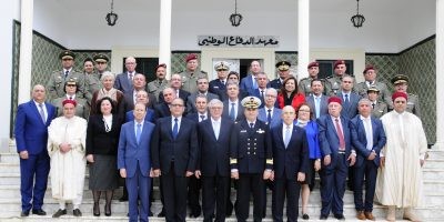 وزير الدفاع الوطني يختتم الدورة الاستثنائية بمعهد الدفاع الوطني لفائدة رؤساء المؤسسات الخاصة وزير الدفاع الوطني يختتم الدورة الاستثنائية بمعهد الدفاع الوطني لفائدة رؤساء المؤسسات الخاصة