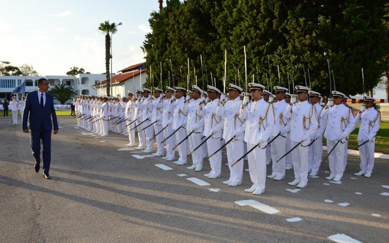 وزير الدفاع الوطني يشرف على اختتام السنة التكوينية بالأكاديمية البحرية